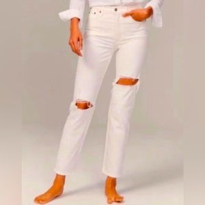 Women’s Abercrombie & Fitch Mom High Rise Jeans, Size 27/4R, White